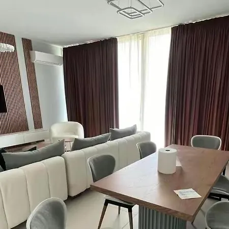 Coast Villa136 Palase *